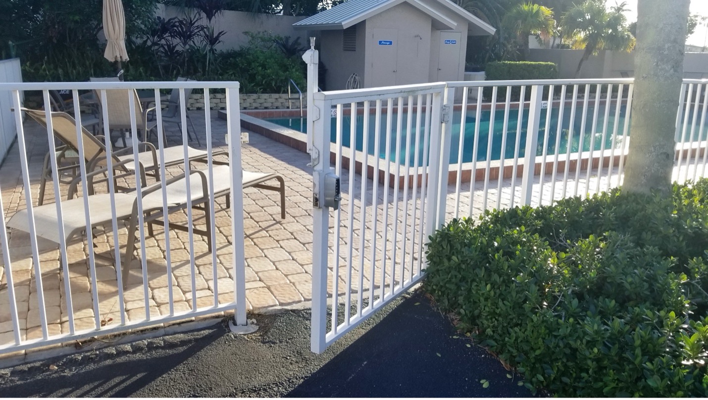 Pool Gate Self-Closing